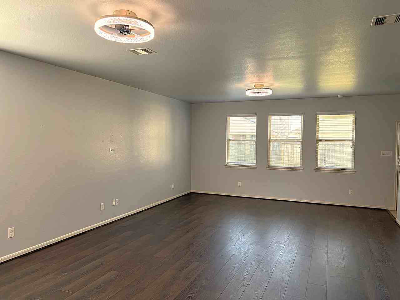 15631 Marble Bluff Ln - Photo 3 of 38