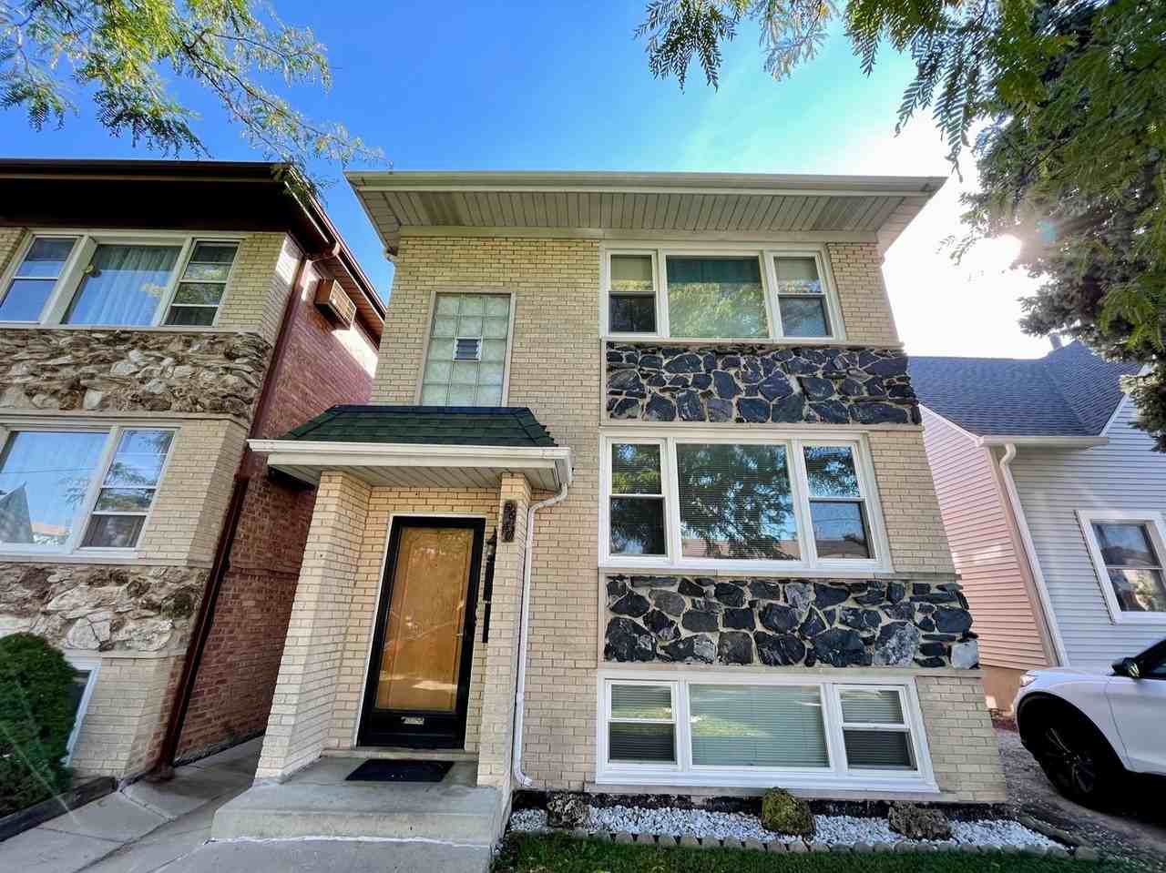 5647 W Lawrence Ave - Photo 4 of 24