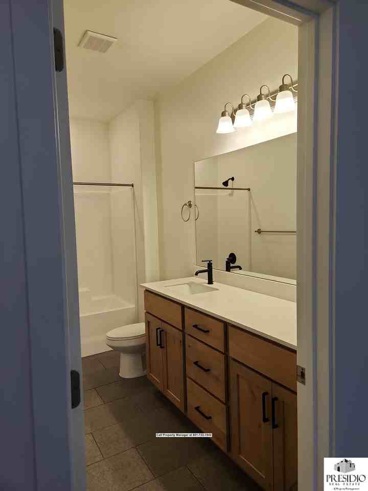 862 W 480 S #1 - Photo 4 of 41
