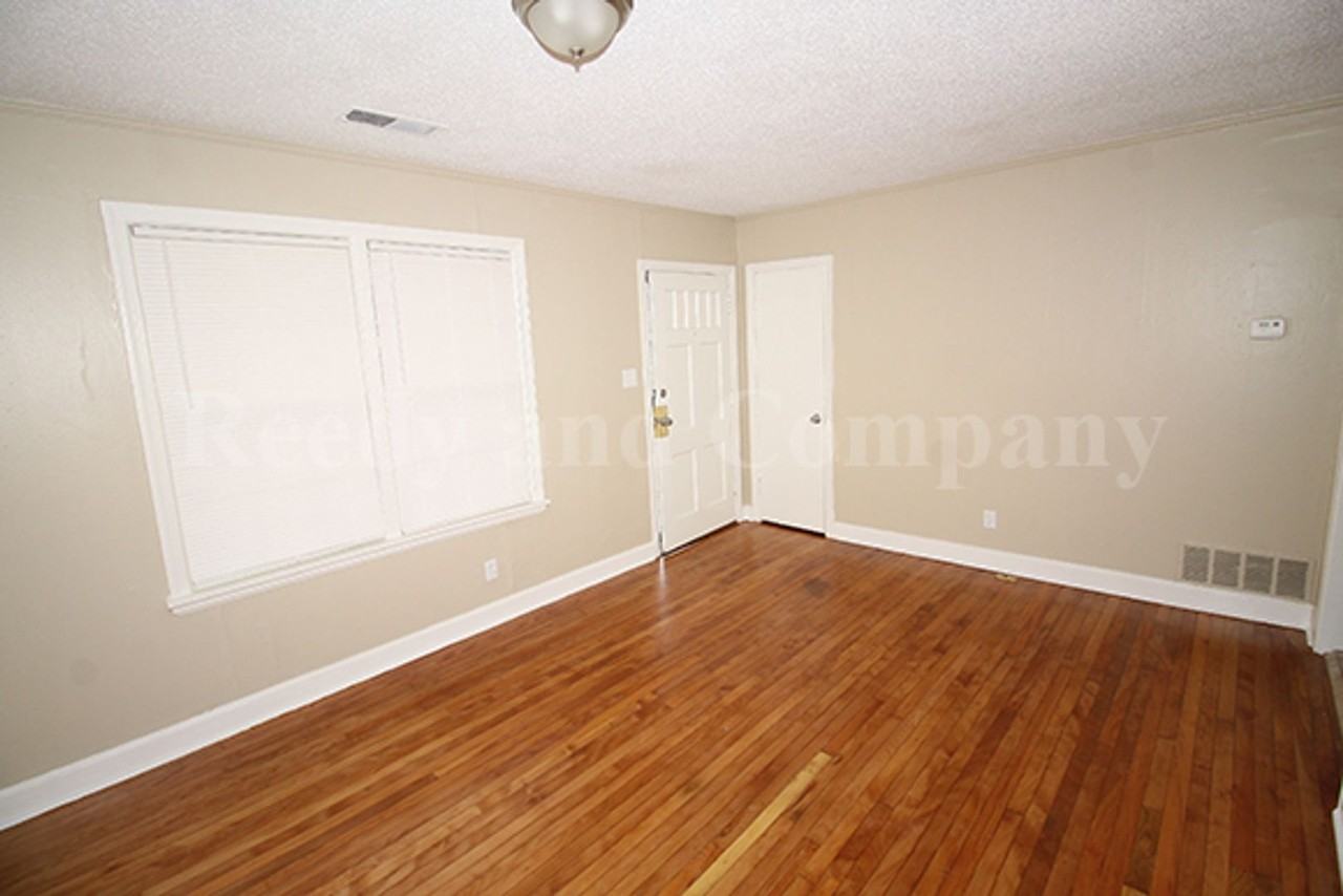 2977 N Radford Rd - Photo 4 of 15