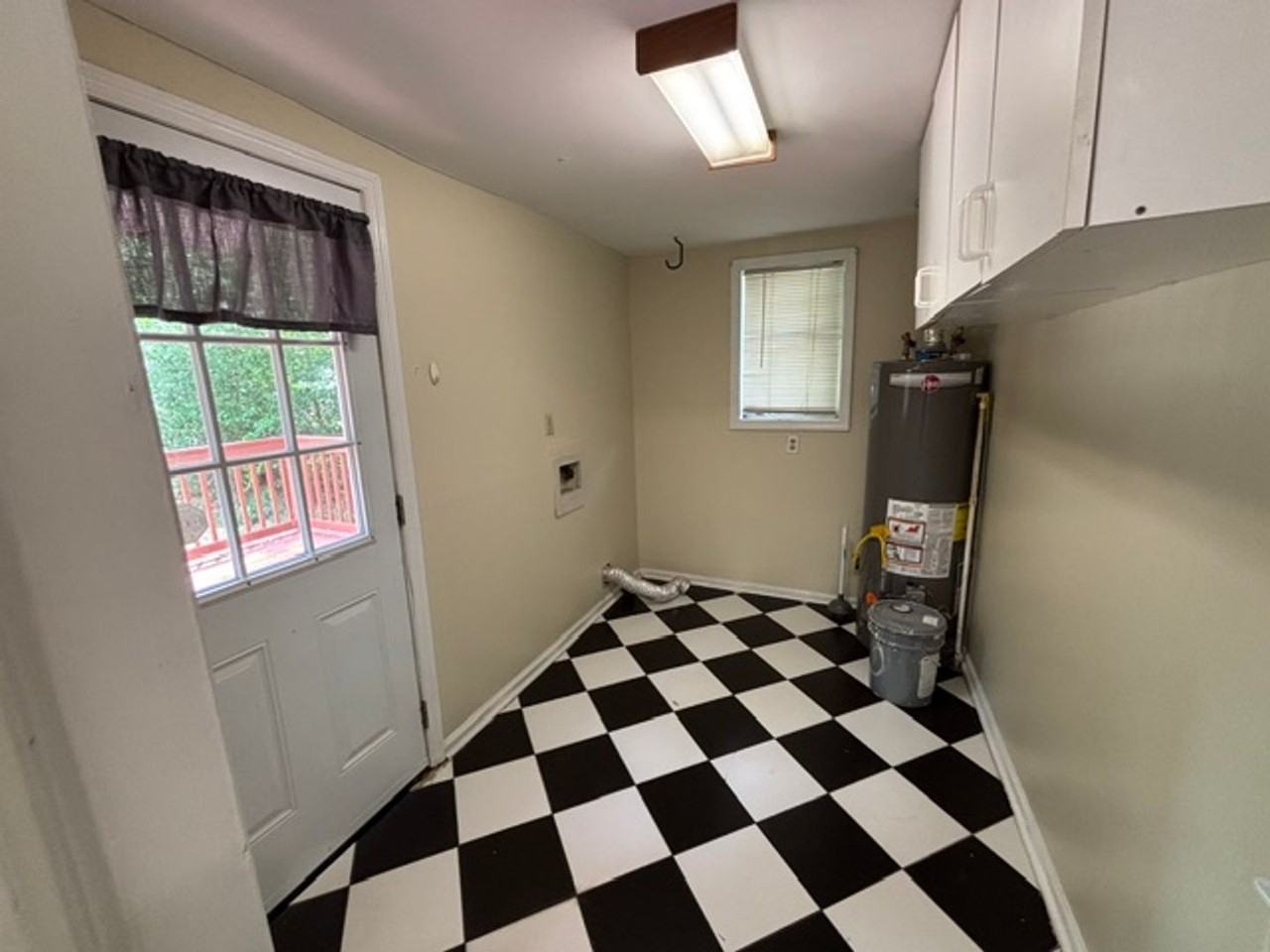 3146 Norris Rd - Photo 7 of 21