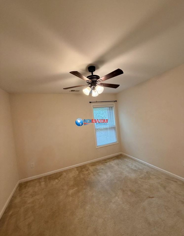 13404 Gardiner Ln - Photo 7 of 12