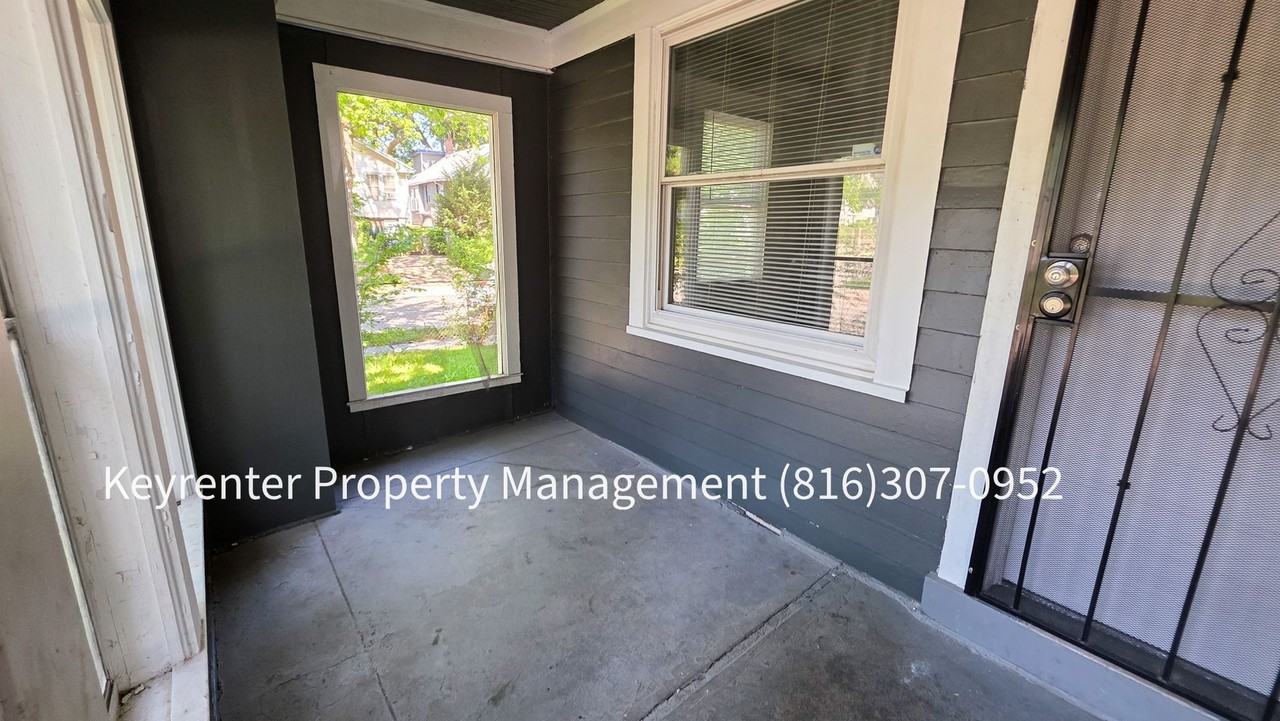 3500 E 29th St - Photo 4 of 26