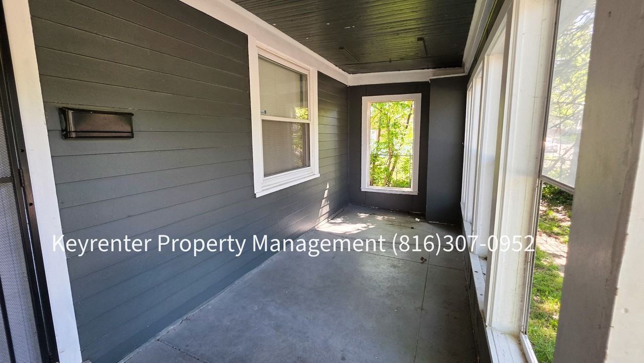 3500 E 29th St - Photo 5 of 26
