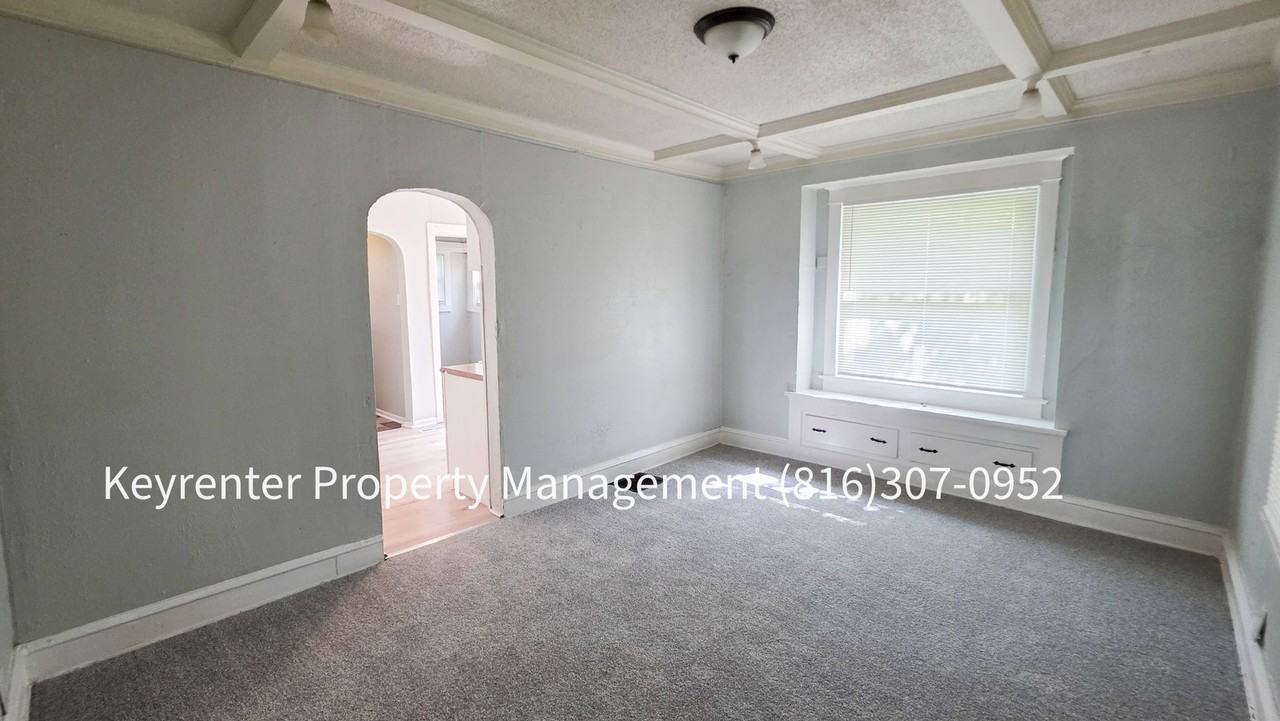 3500 E 29th St - Photo 6 of 26