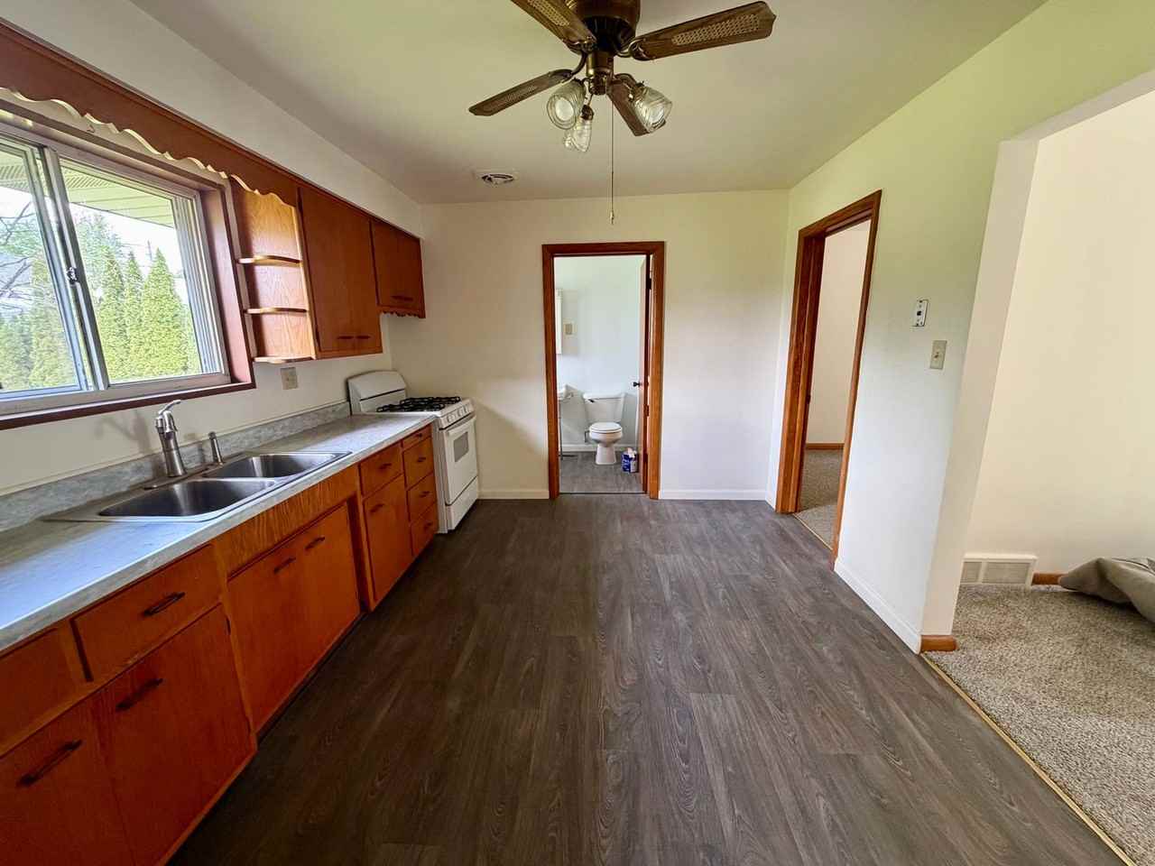 1001 Basilone Dr - Photo 5 of 13