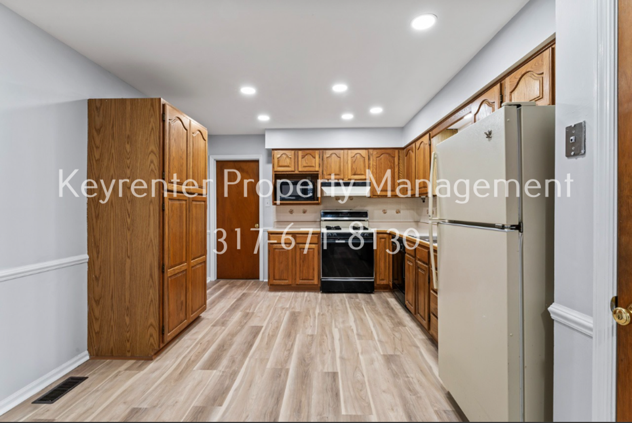 28 Parkwood Dr - Photo 3 of 29