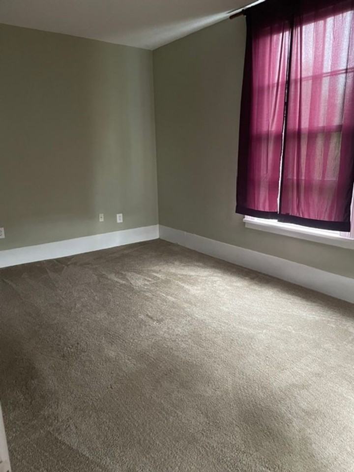 170 N Hicks St #4 - Photo 3 of 5