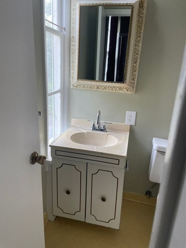 170 N Hicks St #4 - Photo 4 of 5