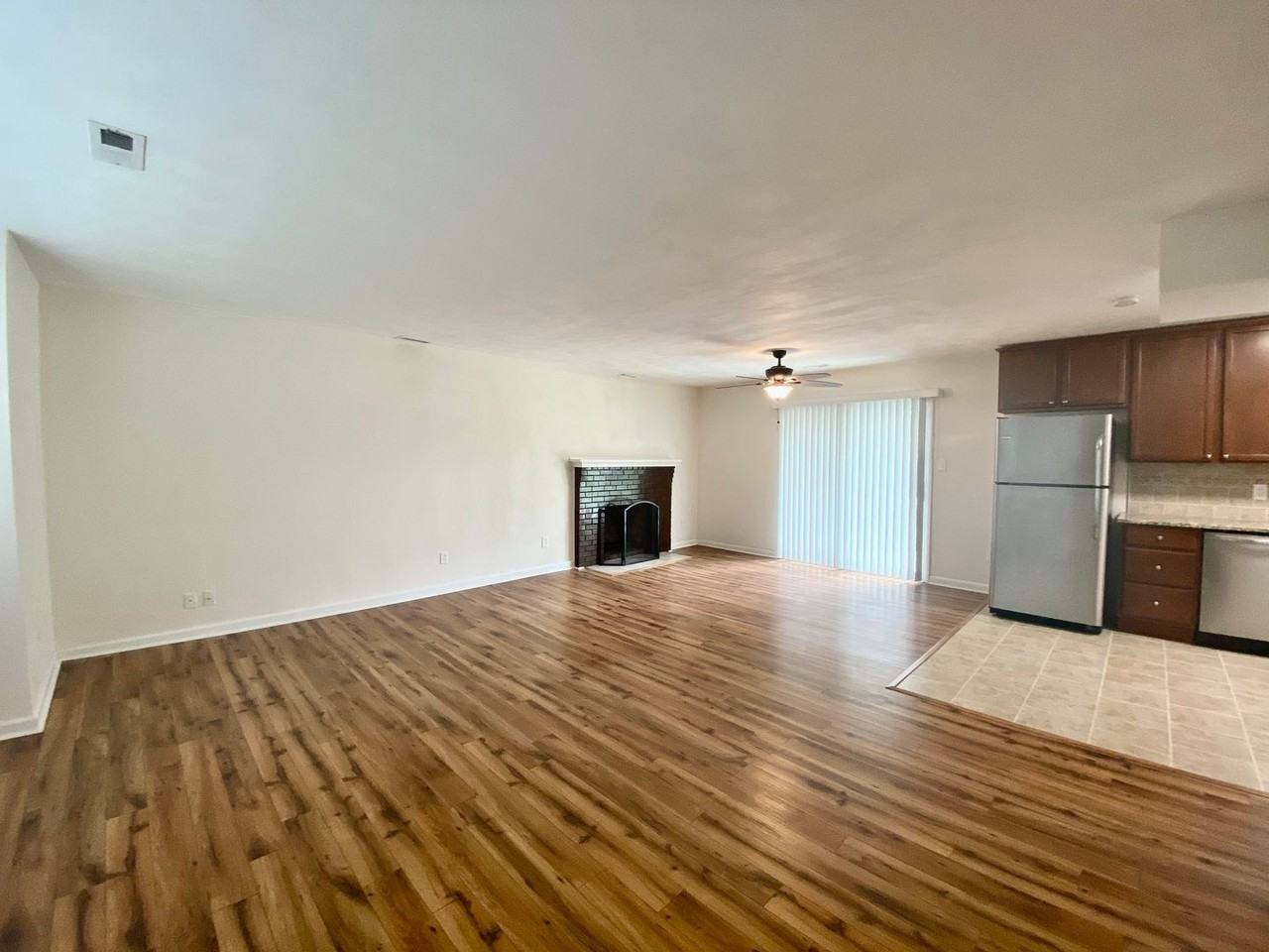 4929 Whitman Ln - Photo 6 of 33