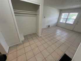 4309 E Linwood Blvd - Photo 1 of 1