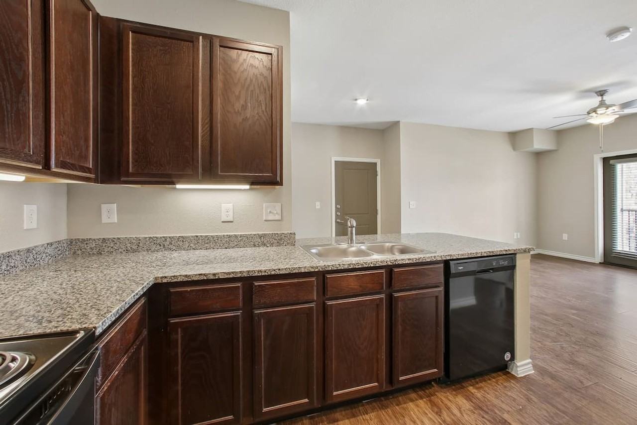 Midlothian Meadows - Photo 5 of 43