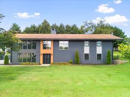 featured image of 813 N Cedar Bluff Rd