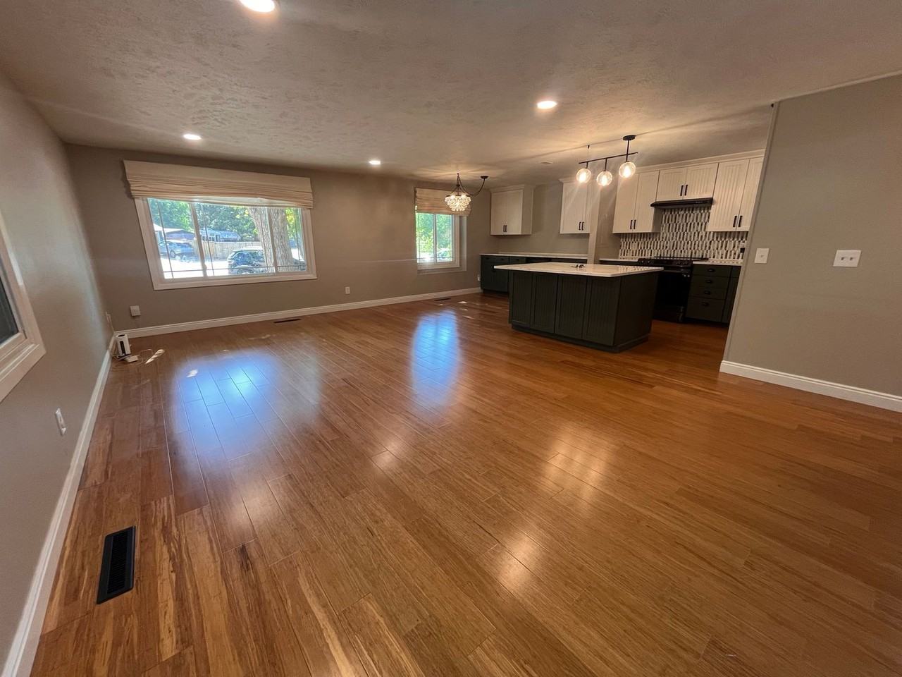 3312 Dunbar Ave - Photo 3 of 36