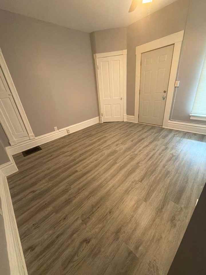 96 S Crystal St - Photo 3 of 6