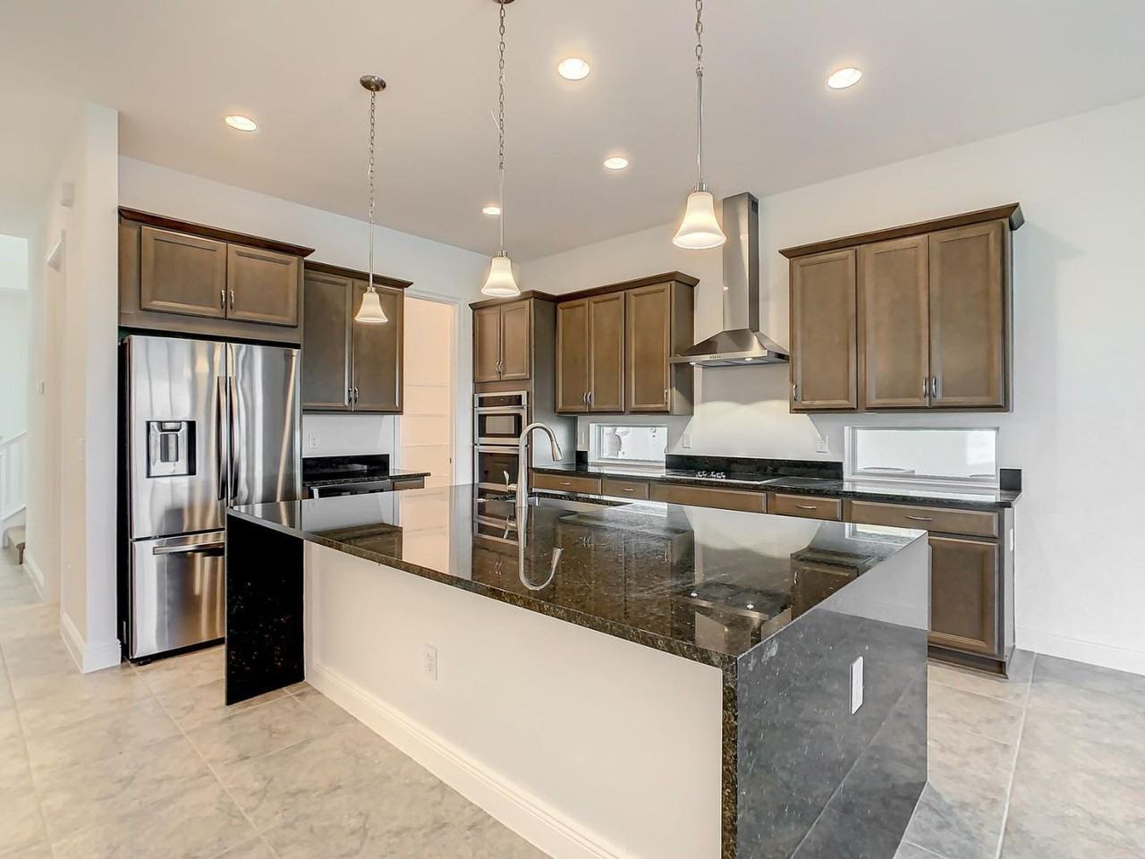 13899 Larkton Ln - Photo 7 of 28