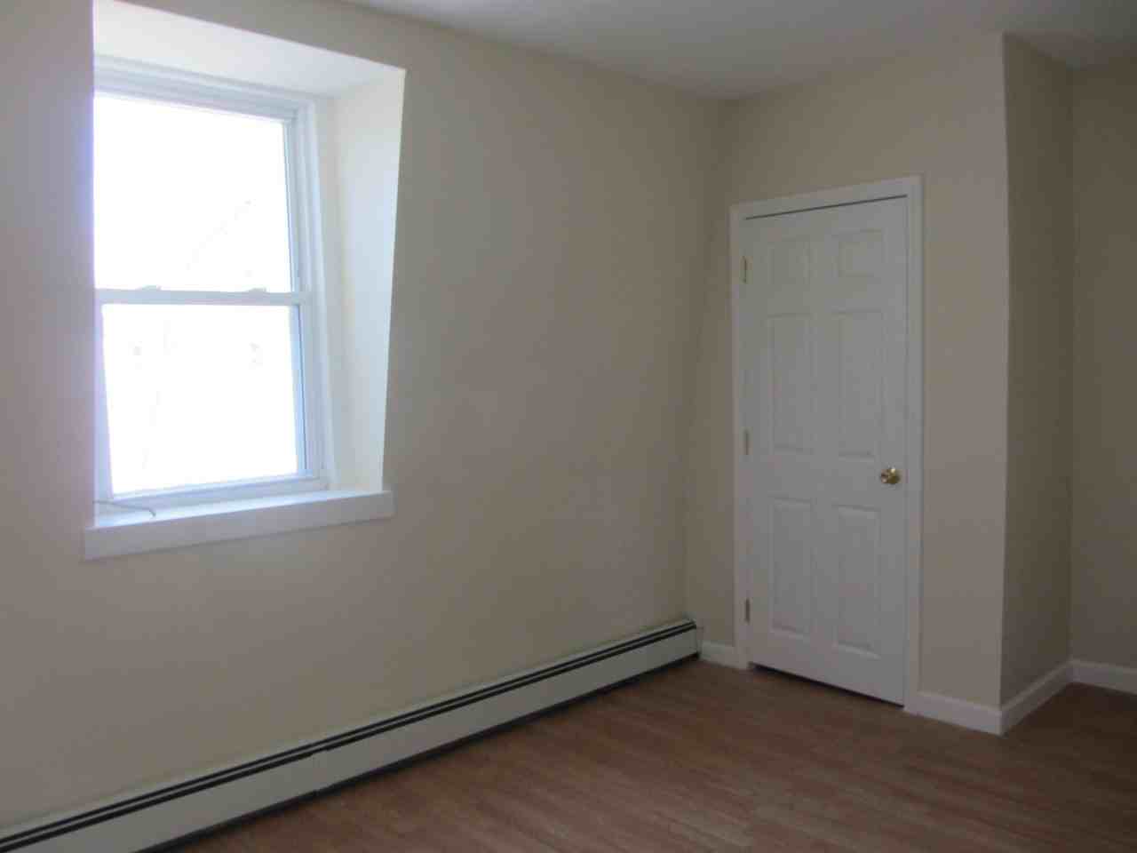 43 Storer St - Photo 4 of 7
