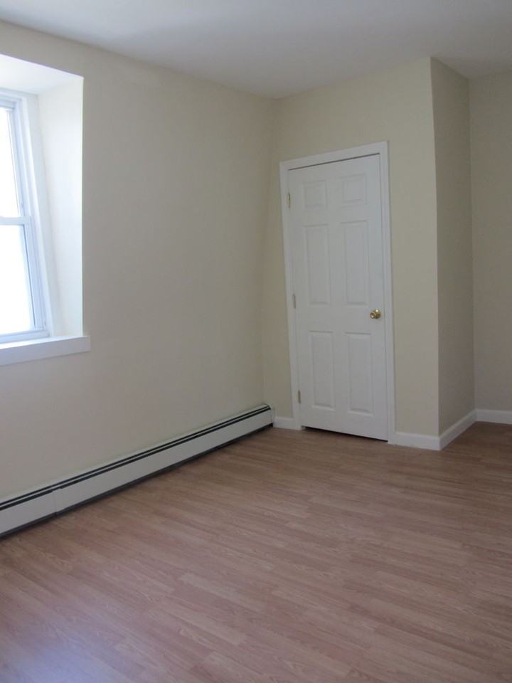 43 Storer St - Photo 5 of 7