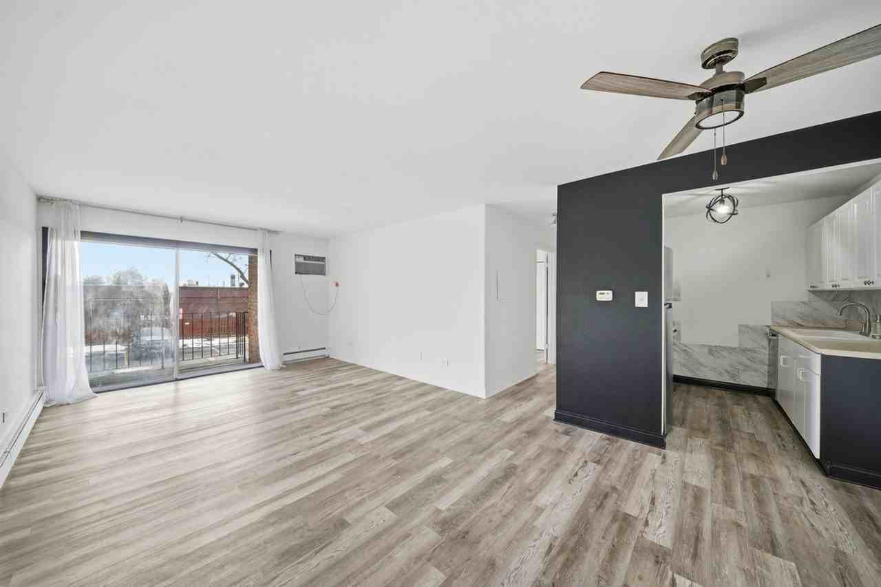 2 E Dundee Quarter Dr - Photo 3 of 20