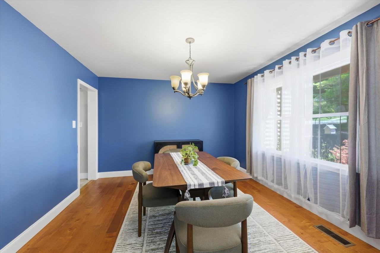 615 W Rosedale Ave - Photo 4 of 24