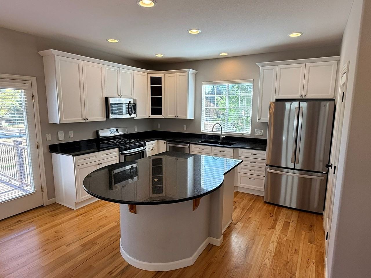 4004 Portofino Dr - Photo 6 of 25