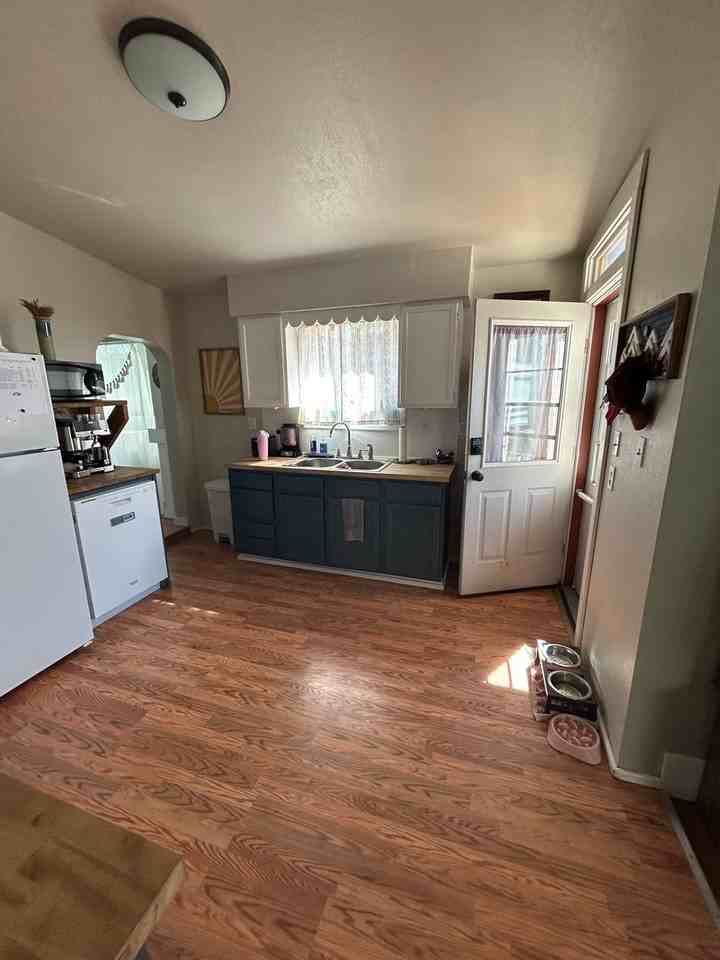 1005 W Park St - Photo 6 of 20