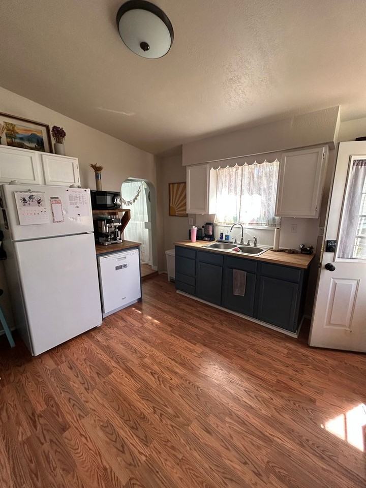 1005 W Park St - Photo 7 of 20