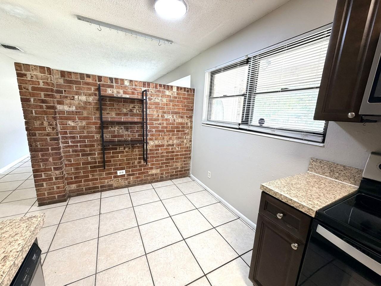 7152 Koleda Dr - Photo 5 of 16