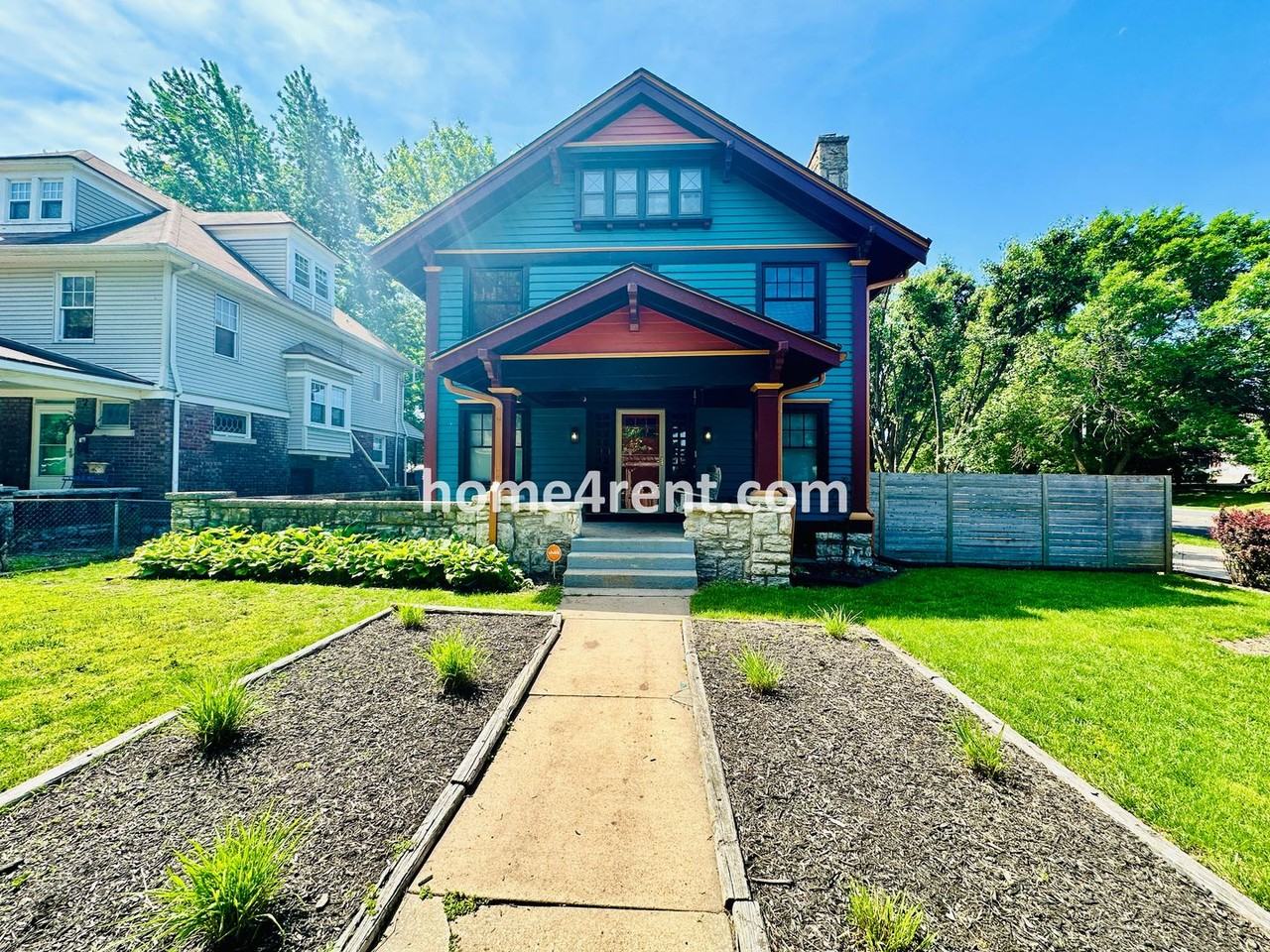 641 W 39th Ter - Photo 3 of 50