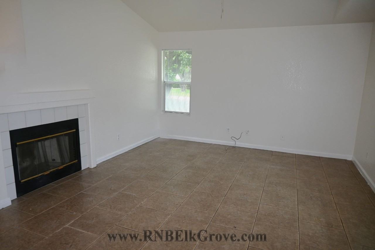 7919 Kindred Ct - Photo 3 of 17