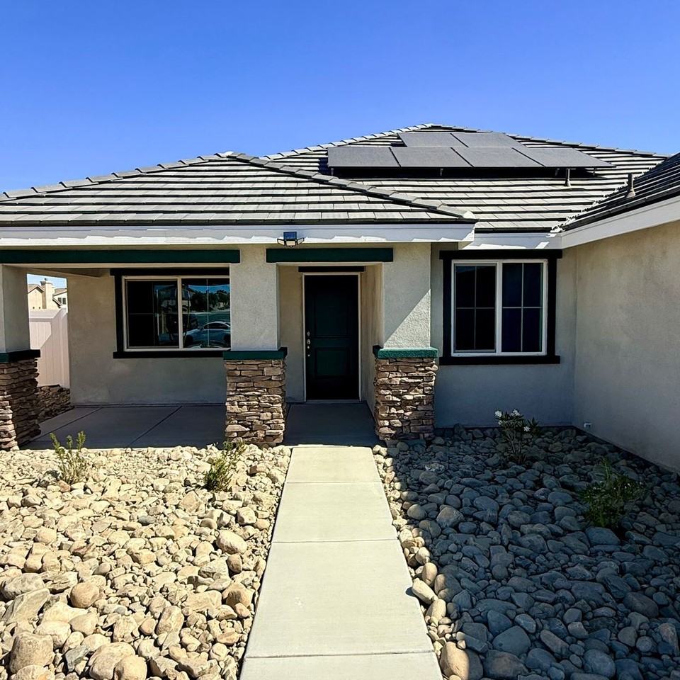 11702 Sebastian St - Photo 2 of 39