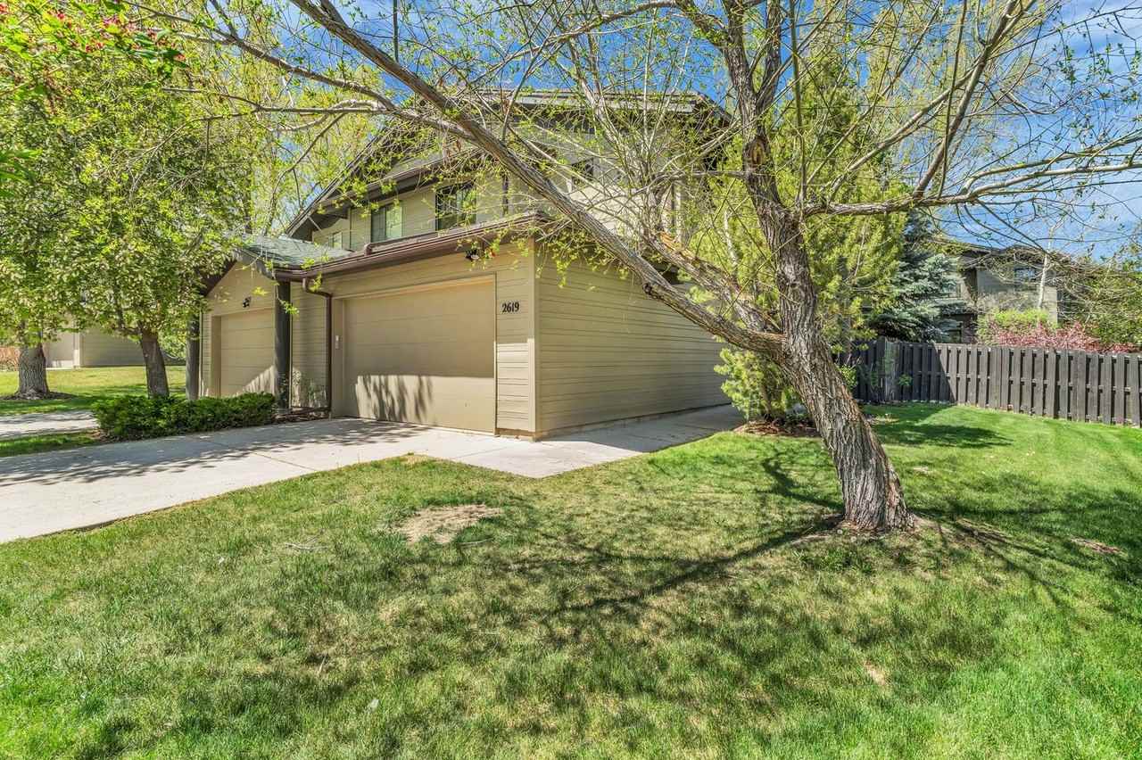 2619 Cottage Loop