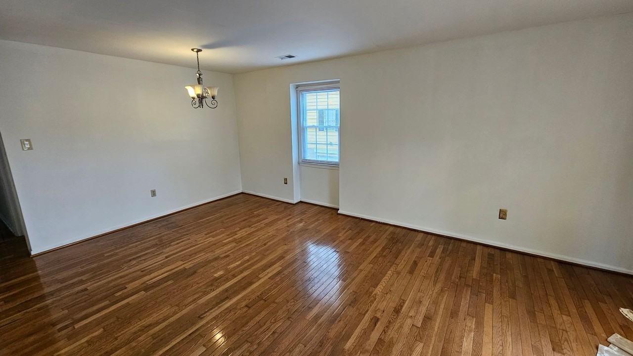 904 Winterstick Pl - Photo 4 of 12