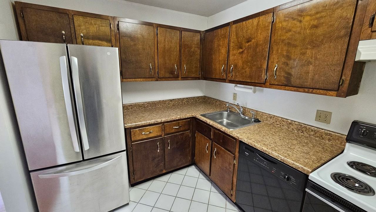 904 Winterstick Pl - Photo 6 of 12