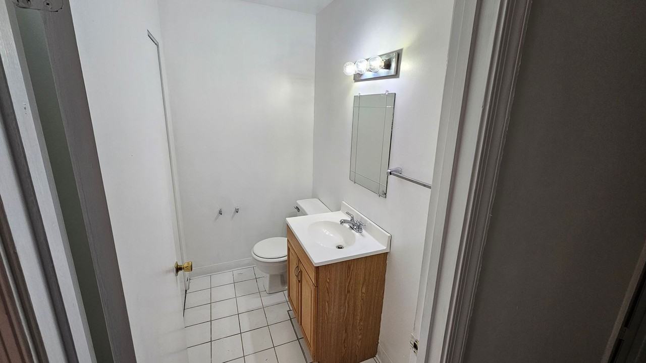 904 Winterstick Pl - Photo 7 of 12