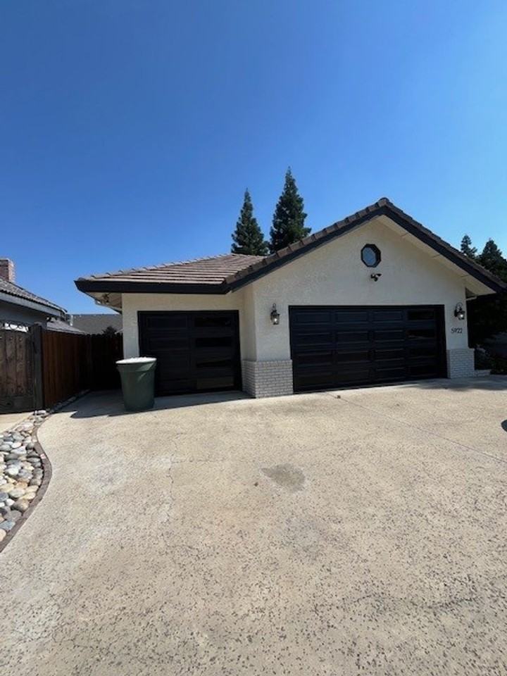 5922 W Mary Ct - Photo 3 of 31