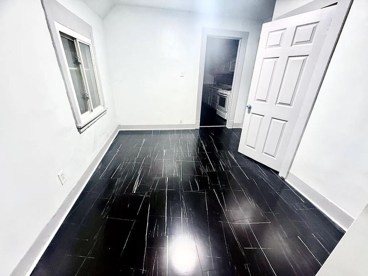 1150 Bailey Ave - Photo 4 of 11