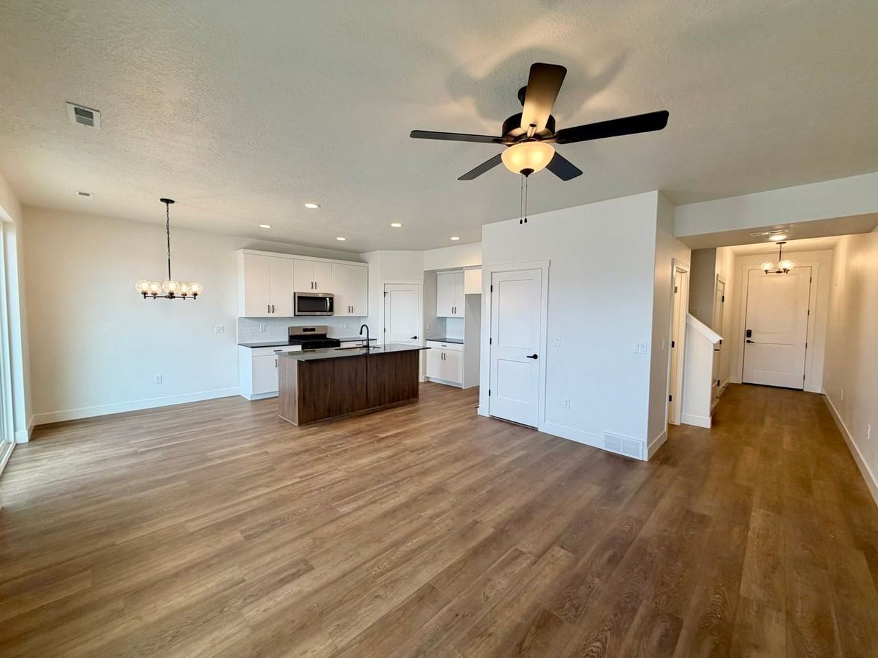 2714 2714 W 2775 N, #145 - Photo 3 of 20