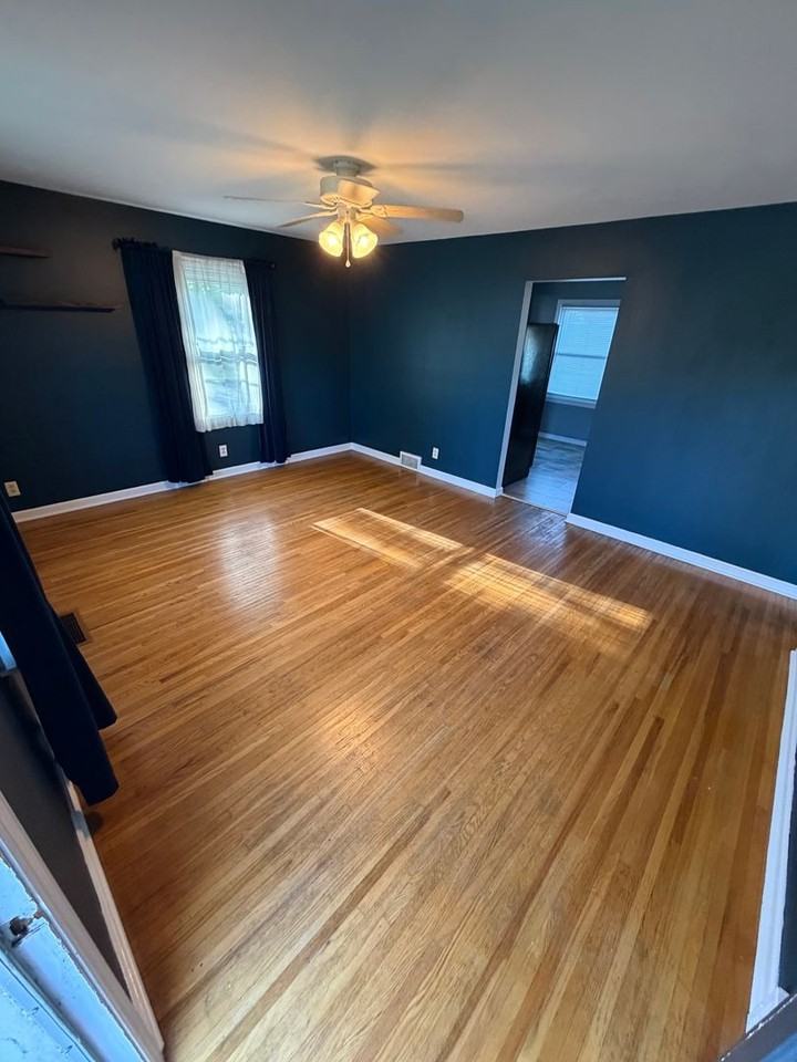 3200 Edgewood Dr - Photo 3 of 14
