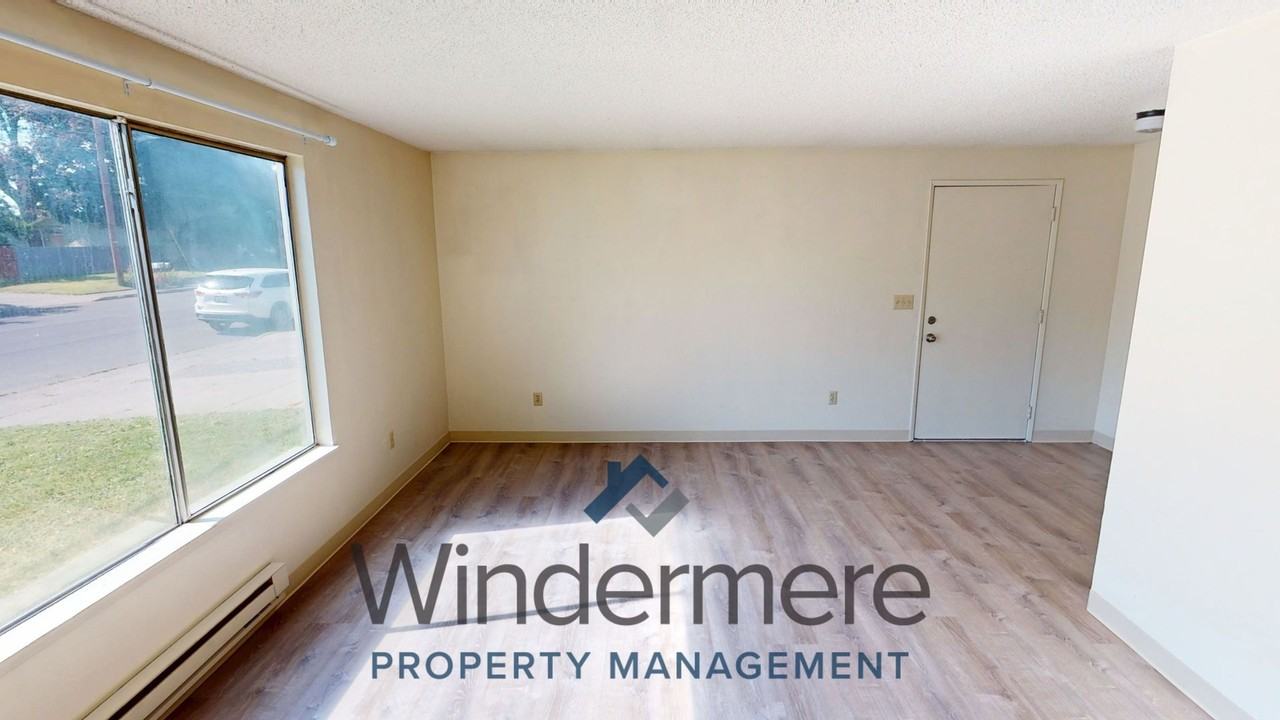 517 School Ave - Photo 6 of 18