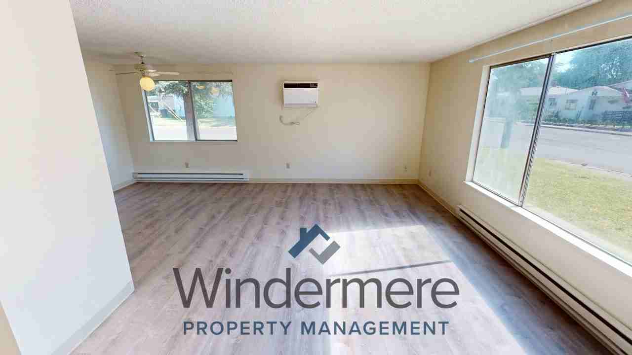 517 School Ave - Photo 7 of 18