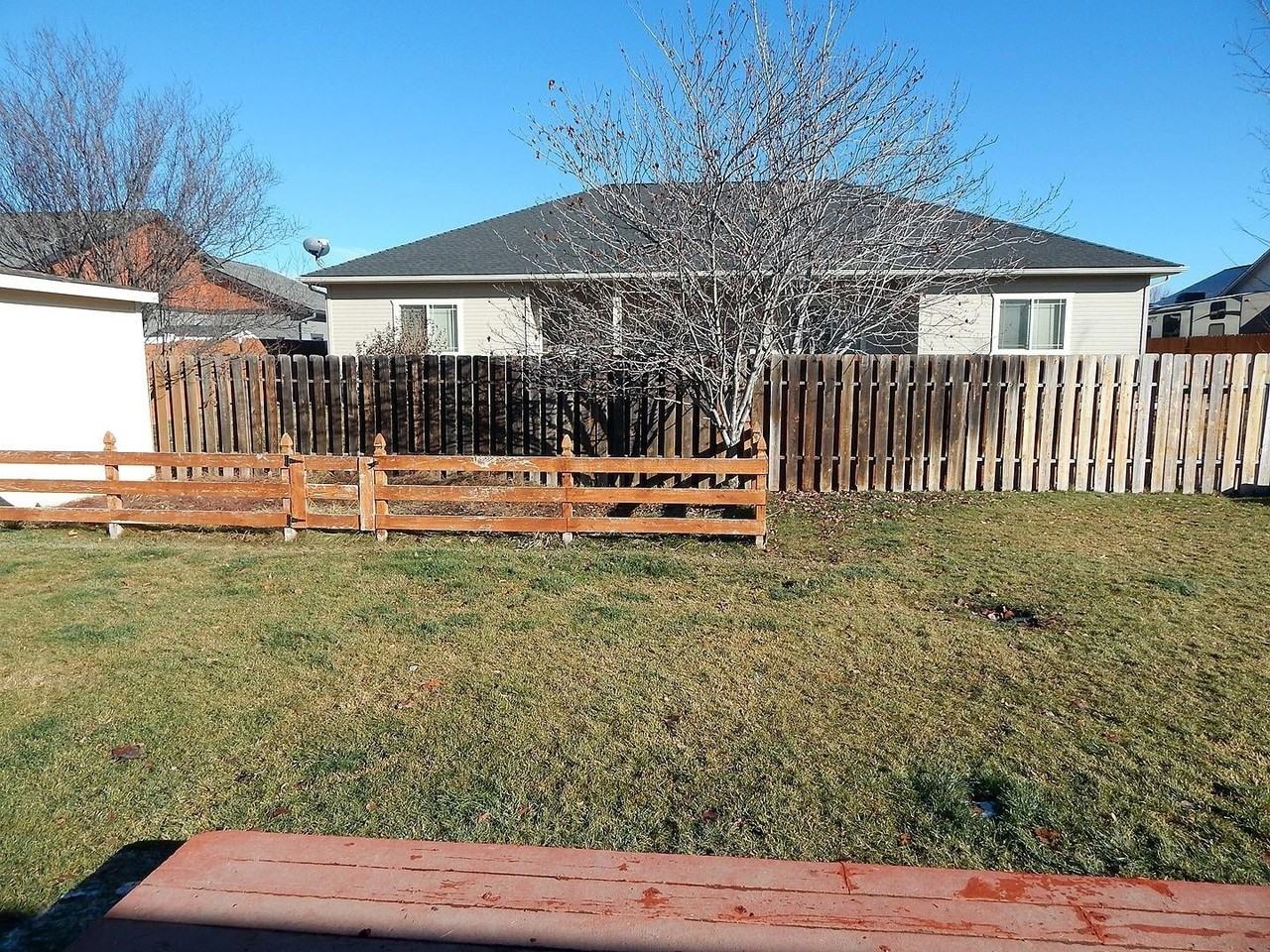 6407 Harlan Dr - Photo 4 of 18