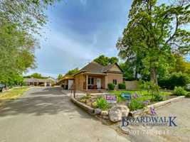 featured image of 2527 E Valley View Ave