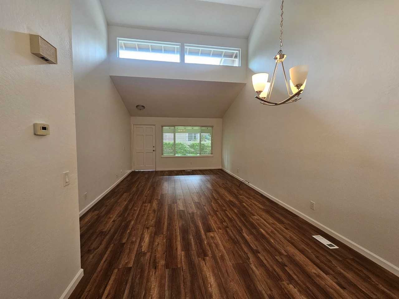 22724 Majestic Oak Way - Photo 3 of 10