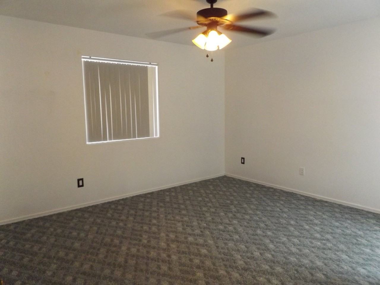 3233 Iroquois Ct - Photo 6 of 18