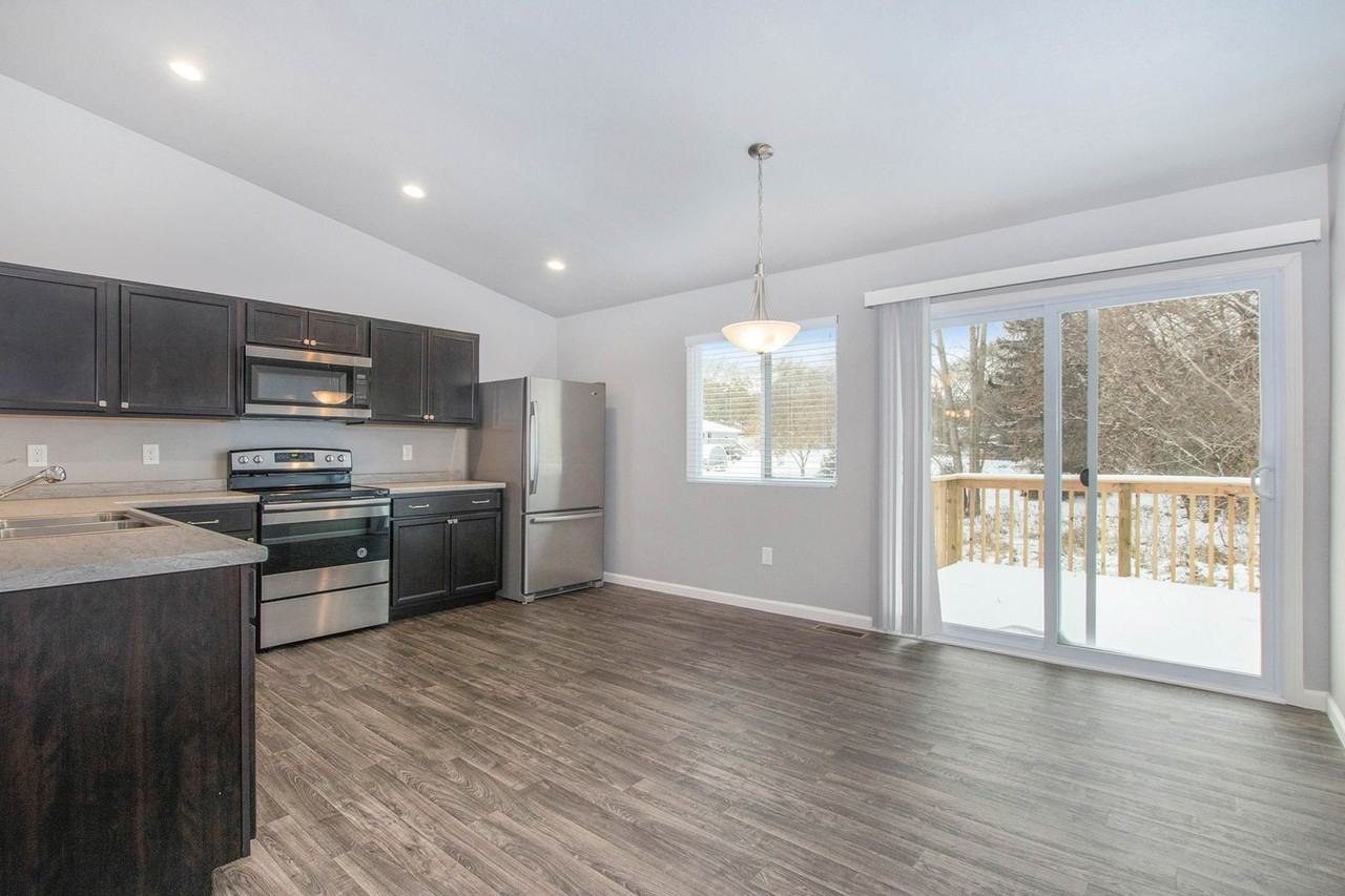5632 Alten St - Photo 3 of 16