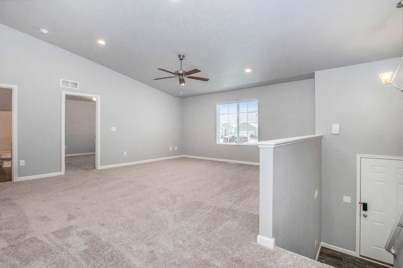 5632 Alten St - Photo 5 of 16