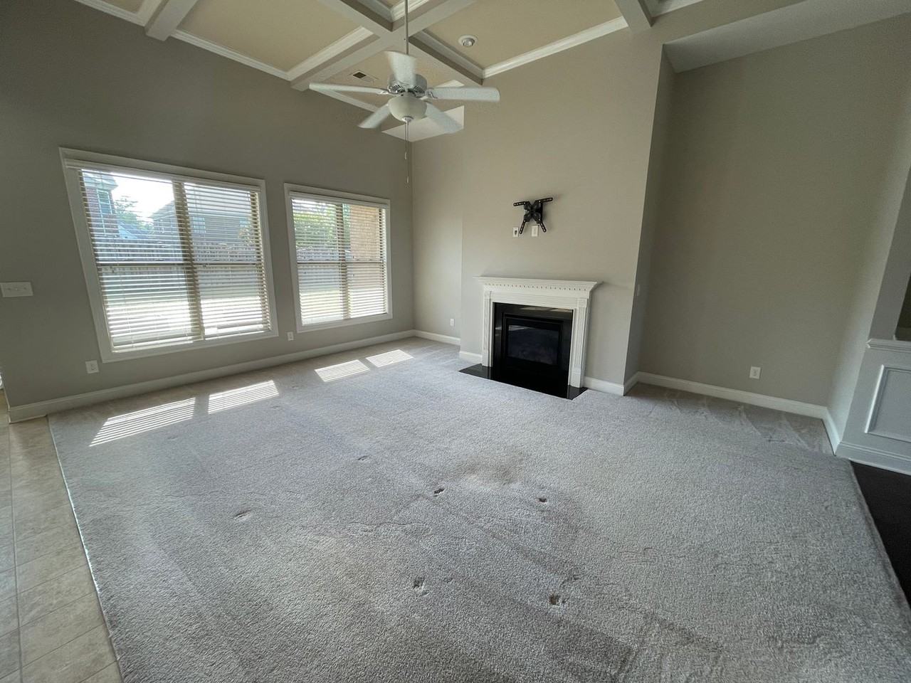 654 Dutchmans Creek Trl - Photo 7 of 38