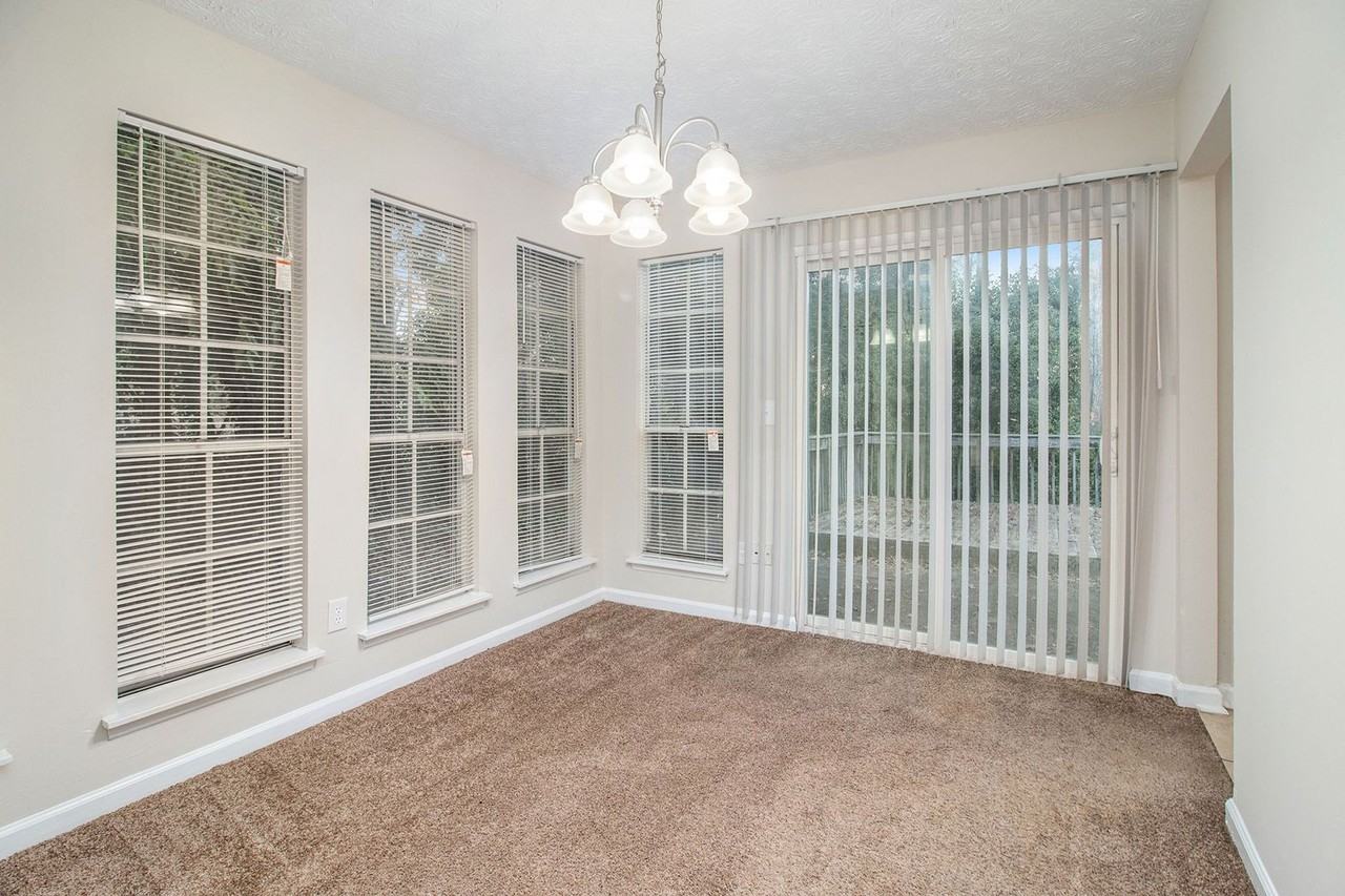3470 Framingham Dr - Photo 7 of 23