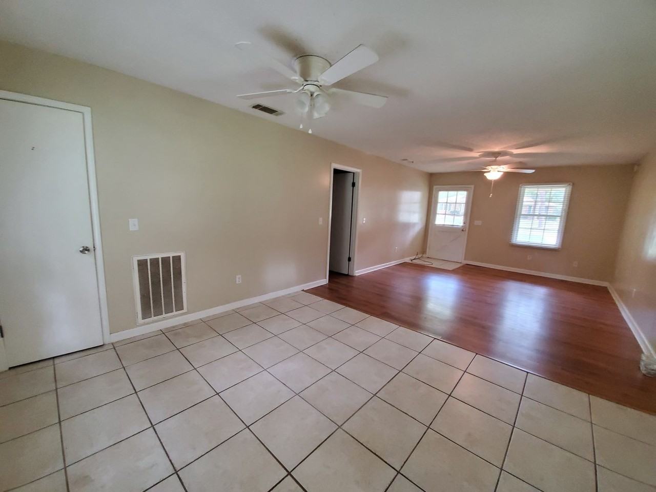 105 Springdale Rd - Photo 5 of 21